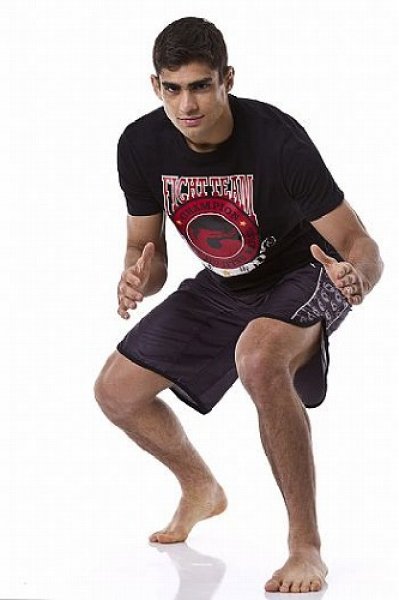 画像2: DRAGAO Tシャツ Champion 黒 (2)