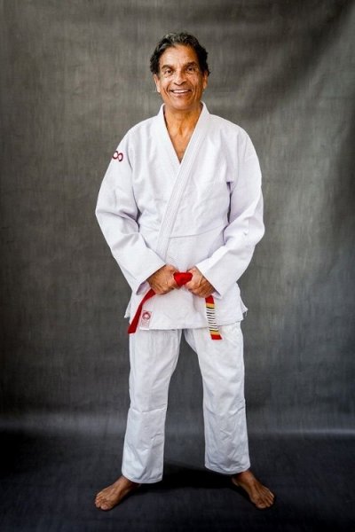 画像1: GrandMaster Gracie　柔術衣 Legend 白 (1)