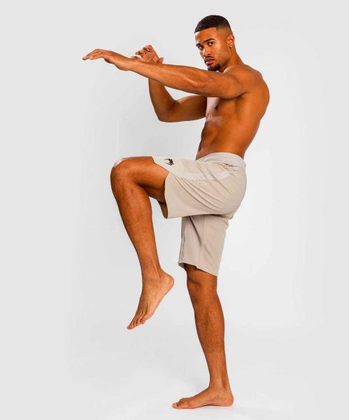 画像3: VENUM ファイトショーツ G-Fit Air サンド (3)
