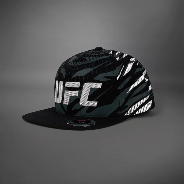 画像1: VENUM キャップ UFC FUSION AUTHENTIC FIGHT NIGHT 黒 (1)