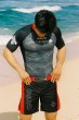 画像2: Grips x AL Leone ラッシュガード BLACK PIXEL 半袖　黒/赤 (2)