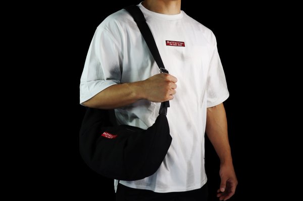 画像11: BULL TERRIER ボディバッグ BASIC 黒 (11)