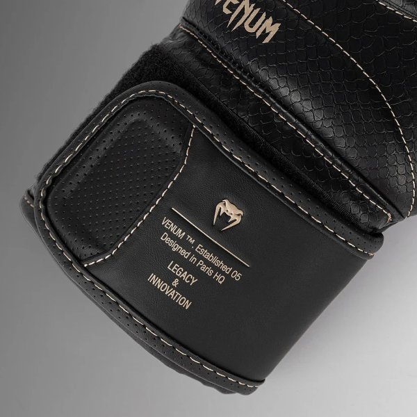 画像7: VENUM ボクシンググローブ Impact Evo Scales 黒 (7)