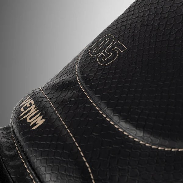 画像5: VENUM ボクシンググローブ Impact Evo Scales 黒 (5)