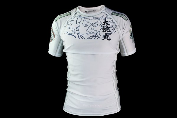 画像1: BULLTERRIER ラッシュガード Orochimaru 半袖 白 (1)