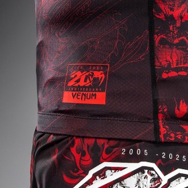 画像6: VENUM ラッシュガード 20th Anniversary 半袖 黒/赤 (6)